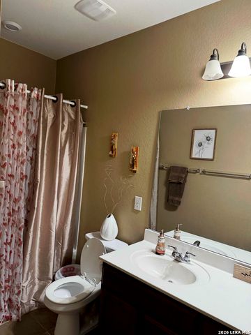 114 Colonial Bluff, Universal City, TX 78148