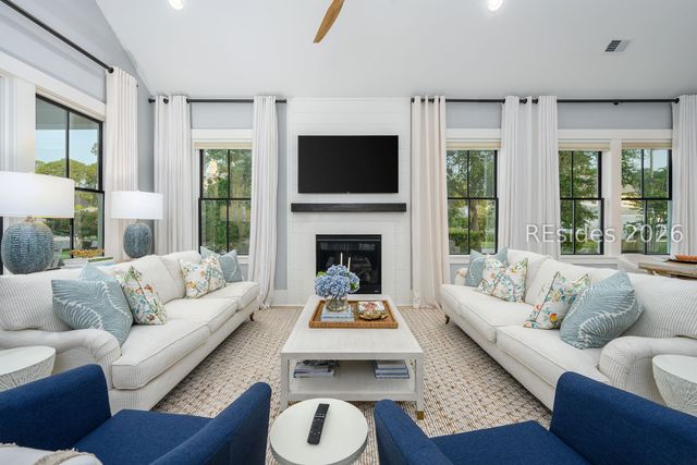 18 Thunderstorm Ln, Bluffton, SC 29910