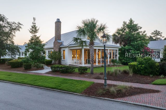 18 Thunderstorm Ln, Bluffton, SC 29910