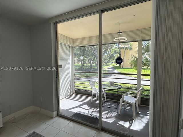 3253 Foxcroft Rd G110, Miramar, FL 33025