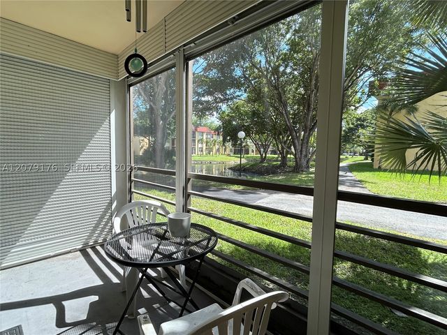 3253 Foxcroft Rd G110, Miramar, FL 33025