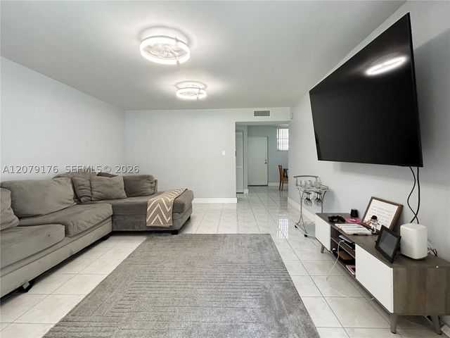 3253 Foxcroft Rd G110, Miramar, FL 33025