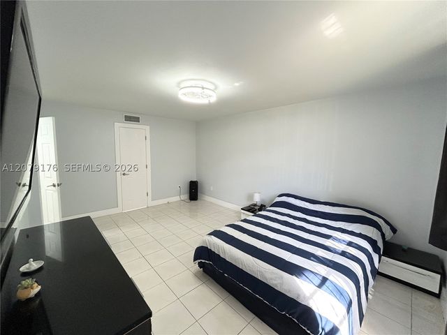 3253 Foxcroft Rd G110, Miramar, FL 33025