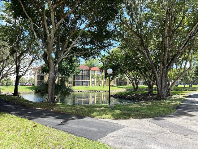 3253 Foxcroft Rd G110, Miramar, FL 33025