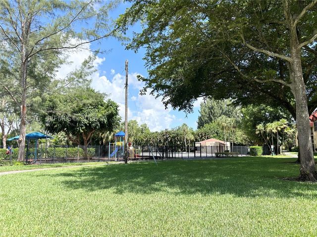 3253 Foxcroft Rd G110, Miramar, FL 33025