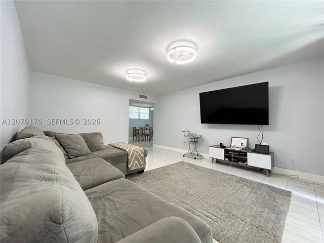 3253 Foxcroft Rd G110, Miramar, FL 33025