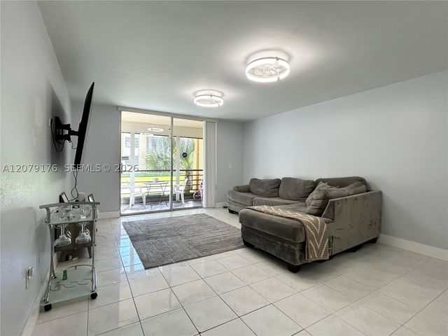 3253 Foxcroft Rd G110, Miramar, FL 33025