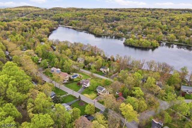 58 Radtke Rd, Randolph Twp., NJ 07869