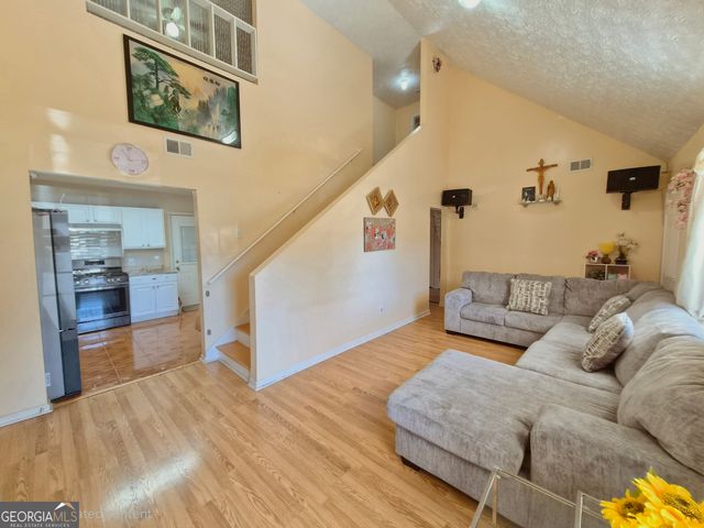 2784 Holly Berry Drive, Ellenwood, GA 30294