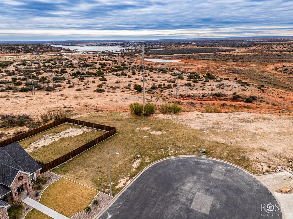 Image 9 of property listing at 6226 Katie Lane, San Angelo, TX 76904