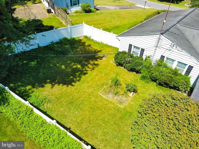 16022 POND MEADOW LN, Bowie, MD 20716