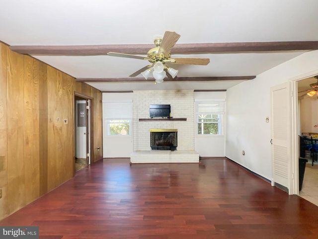 16022 POND MEADOW LN, Bowie, MD 20716