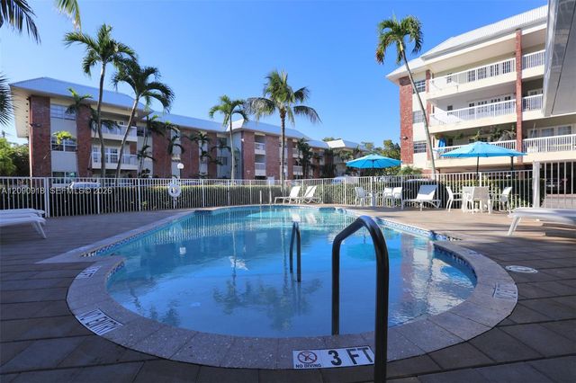 2424 SE 17th Causeway, Fort Lauderdale, FL 33316