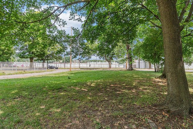 309 Montgomery Street, Jackson, MI 49202