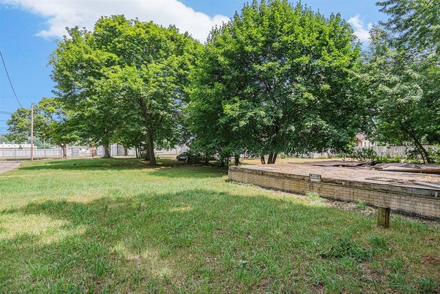 309 Montgomery Street, Jackson, MI 49202