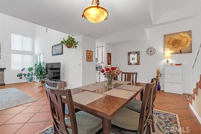 18645 Hatteras Street 230, Tarzana (los Angeles), CA 91356