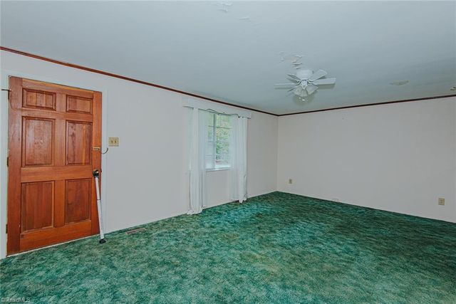 469 Lakeview Drive, Burlington, NC 27215