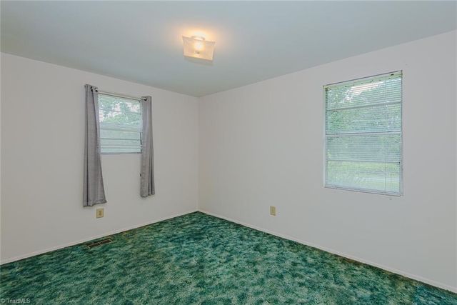 469 Lakeview Drive, Burlington, NC 27215