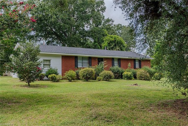 469 Lakeview Drive, Burlington, NC 27215