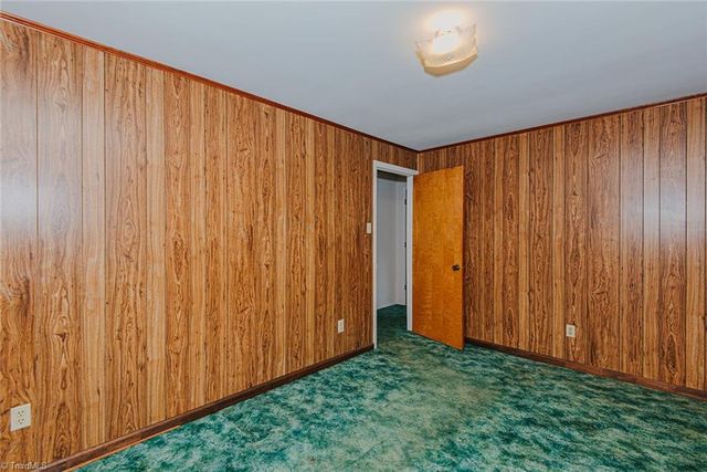 469 Lakeview Drive, Burlington, NC 27215