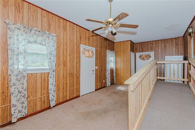 469 Lakeview Drive, Burlington, NC 27215