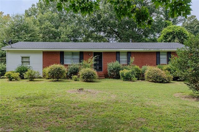 469 Lakeview Drive, Burlington, NC 27215