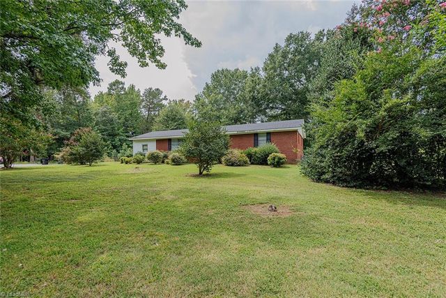 469 Lakeview Drive, Burlington, NC 27215