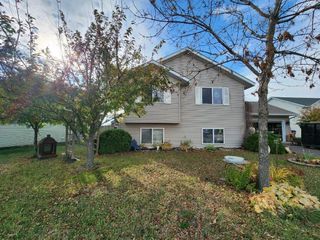 843 Sierra Lane, Saint Cloud, MN 56303
