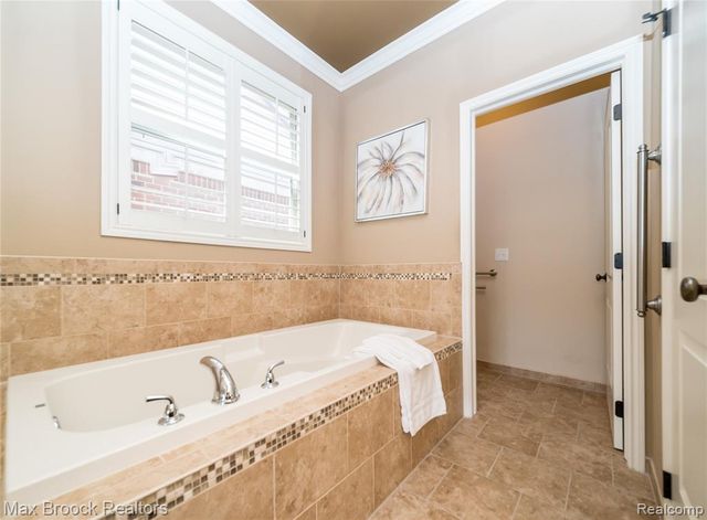 7940 Stableford Drive 51, Washington, MI 48094