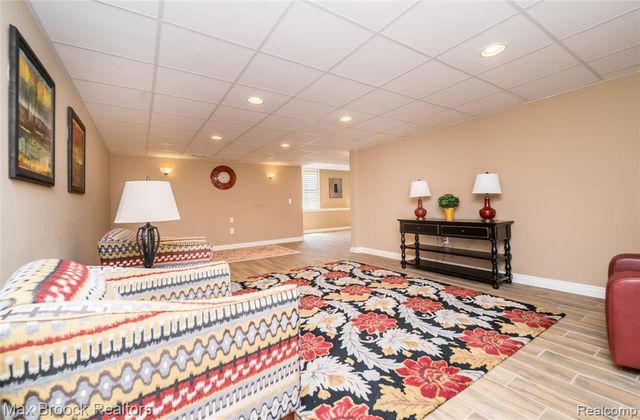 7940 Stableford Drive 51, Washington, MI 48094