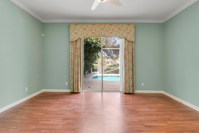 805 Niemen Drive, Palm Beach Gardens, FL 33410