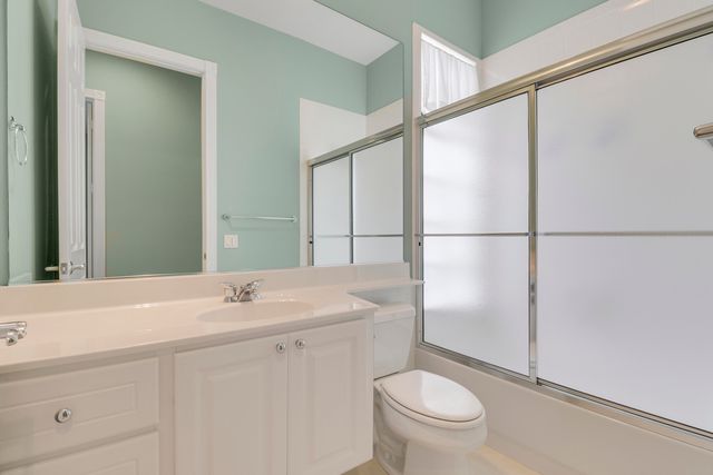 805 Niemen Drive, Palm Beach Gardens, FL 33410