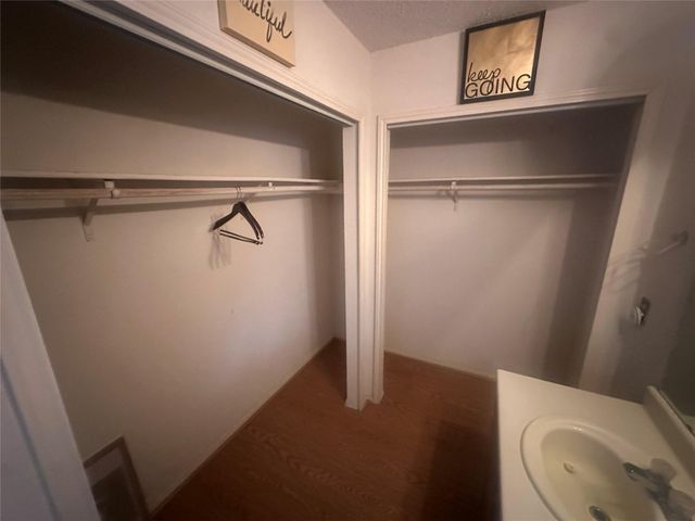 903 Greenbriar Loop, Round Rock, TX 78664