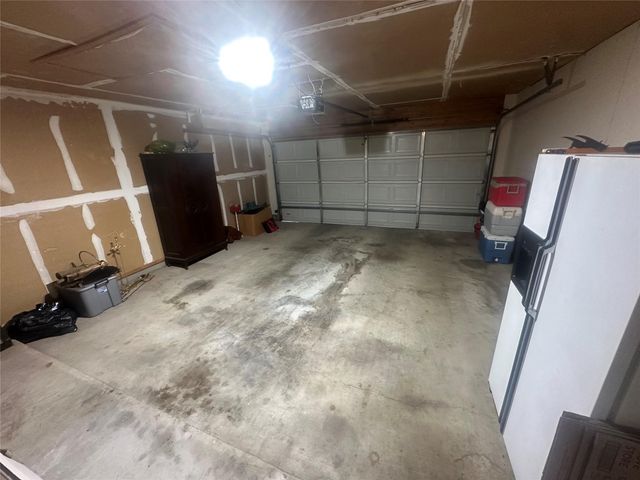 903 Greenbriar Loop, Round Rock, TX 78664