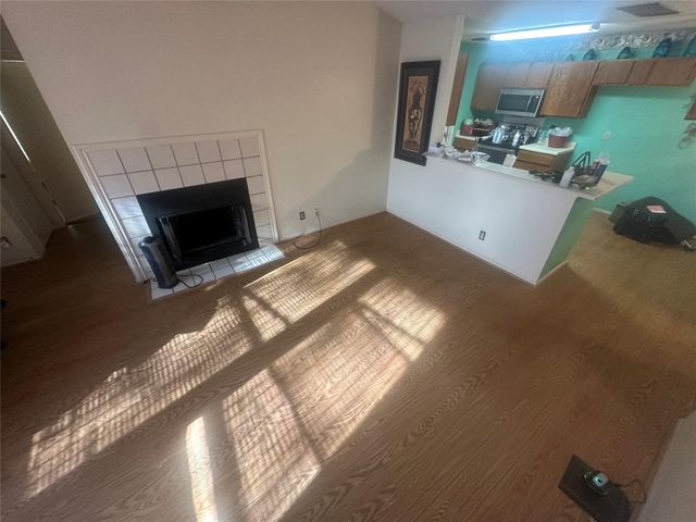 903 Greenbriar Loop, Round Rock, TX 78664