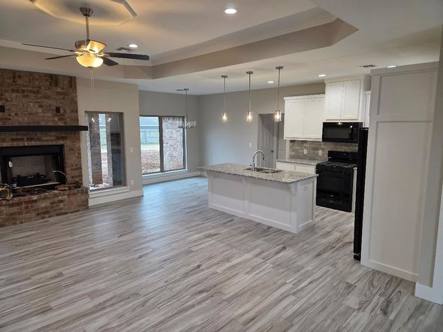 508 2nd St, Elgin, OK 73538