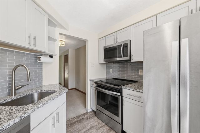 105 Laurel Ct, Ross Twp, PA 15202