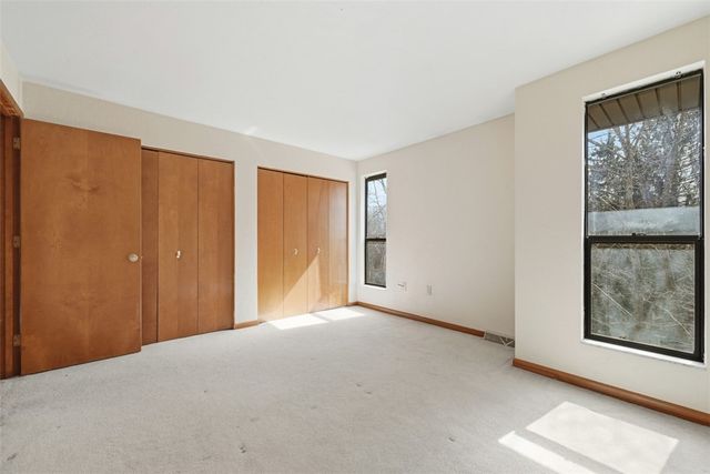 105 Laurel Ct, Ross Twp, PA 15202