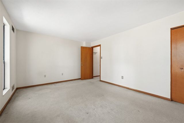 105 Laurel Ct, Ross Twp, PA 15202