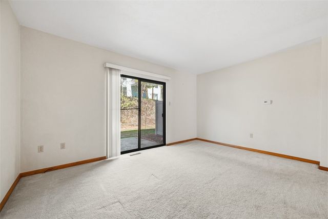 105 Laurel Ct, Ross Twp, PA 15202