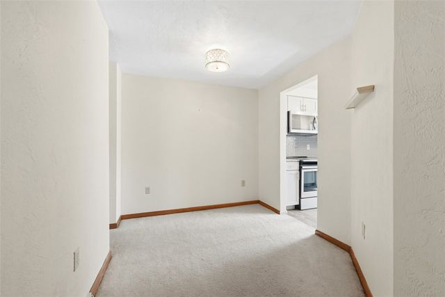 105 Laurel Ct, Ross Twp, PA 15202