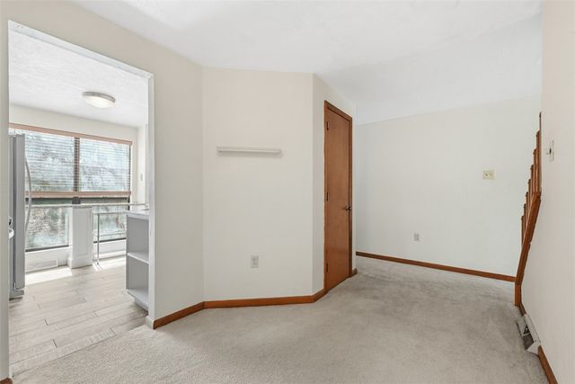 105 Laurel Ct, Ross Twp, PA 15202