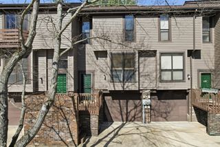 105 Laurel Ct, Ross Twp, PA 15202