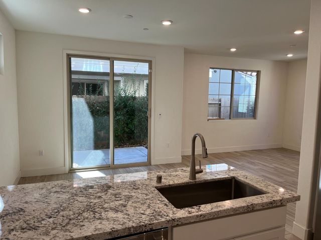 10502 Oboe Way, Elk Grove, CA 95757