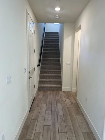 10502 Oboe Way, Elk Grove, CA 95757