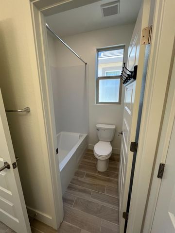 10502 Oboe Way, Elk Grove, CA 95757