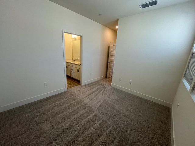 10502 Oboe Way, Elk Grove, CA 95757