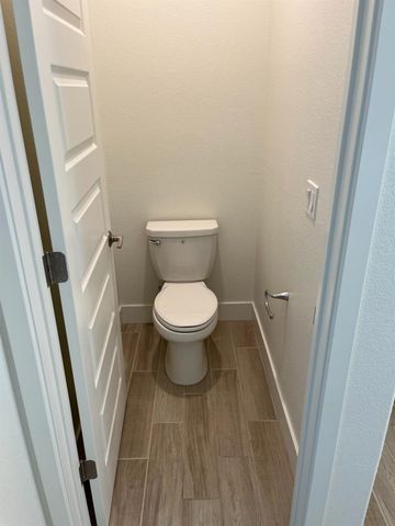 10502 Oboe Way, Elk Grove, CA 95757