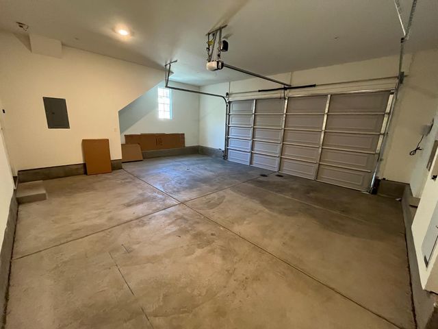 10502 Oboe Way, Elk Grove, CA 95757