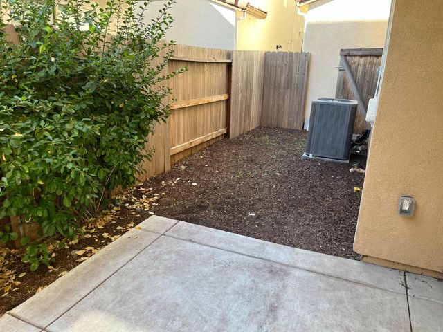 10502 Oboe Way, Elk Grove, CA 95757